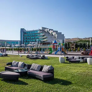 رمادا باي ويندام 5* باكو